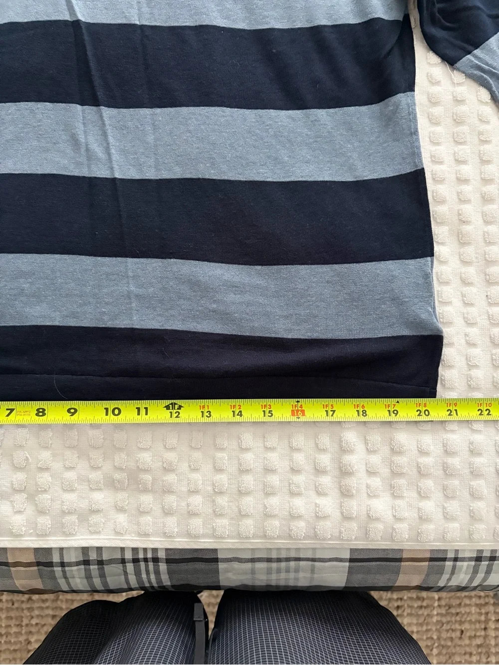 Banana Republic Men’s Black and Gray Wide-Stripe Crewneck Sweater